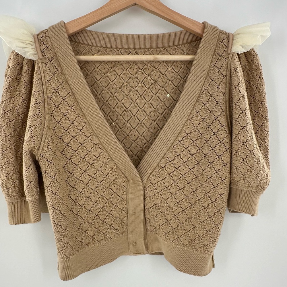 NWT Alice + Olivia Romi Cropped Embellished Pointelle-Knit Cardigan Sand Size S - Picture 3 of 9